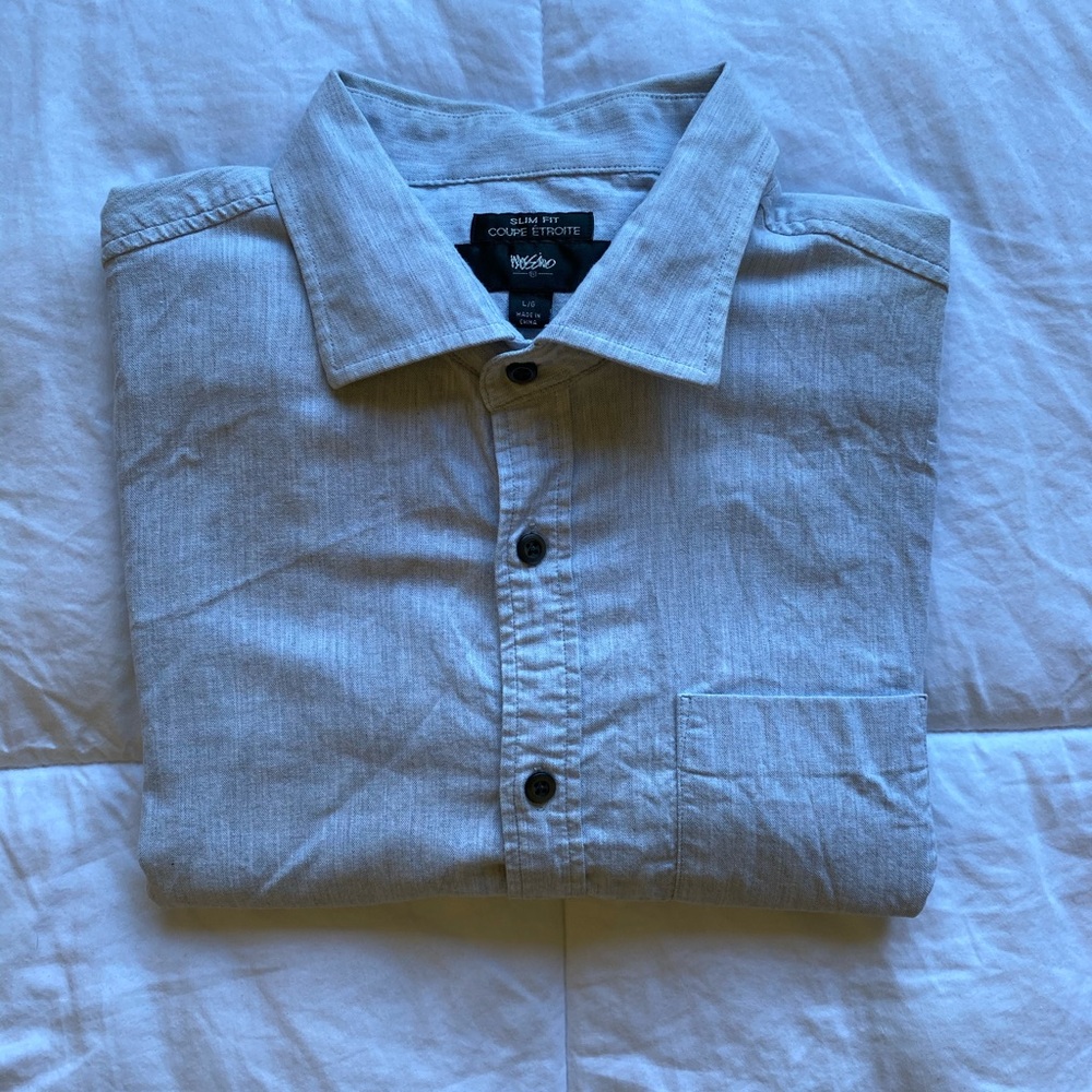 Large Button Up - Picture 2 of 5